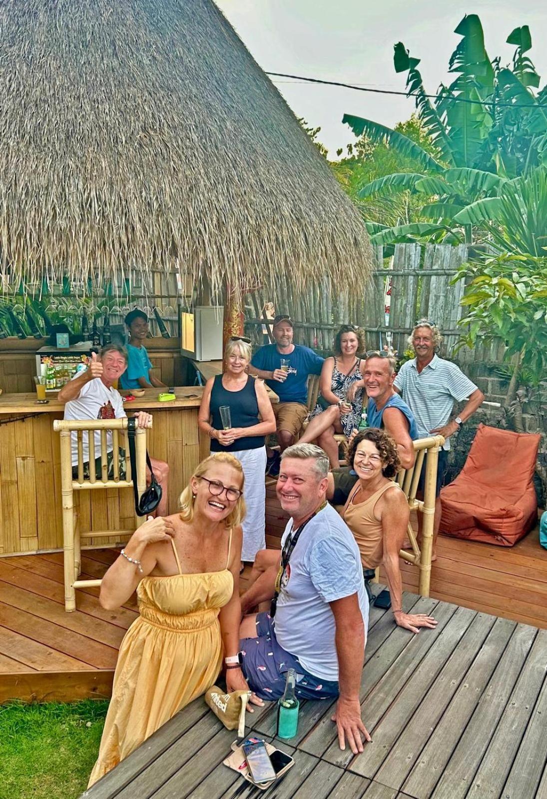 Island Garden Huts Lembongan Bed & Breakfast Exterior photo